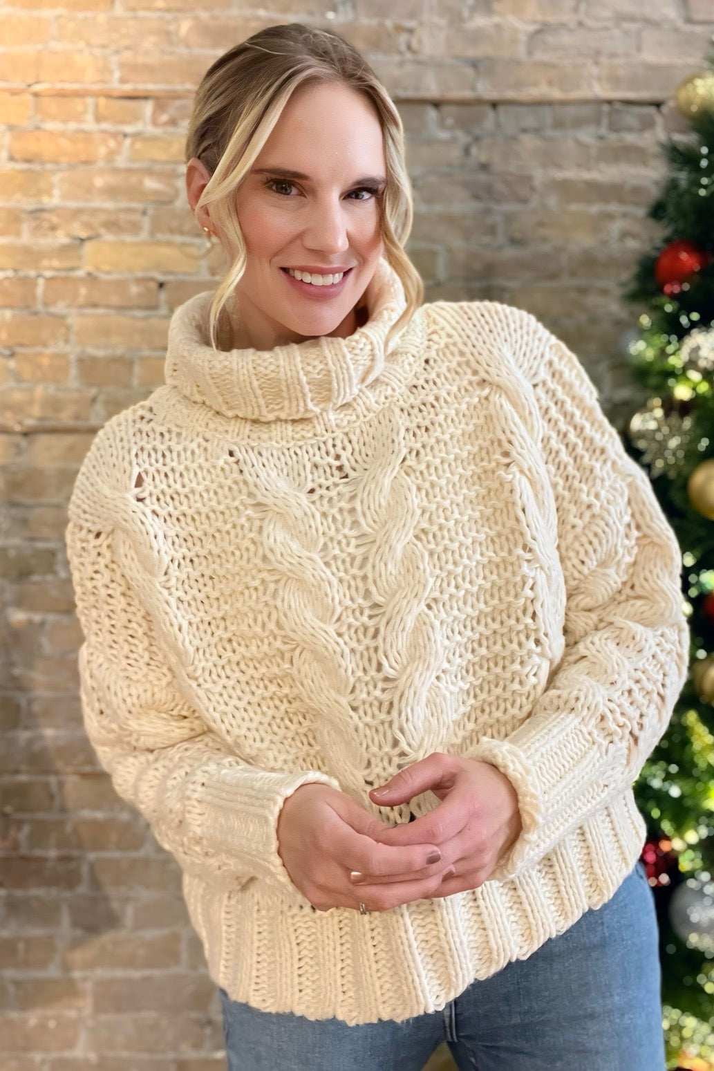 Chunky Turtleneck Knit Sweater Cream