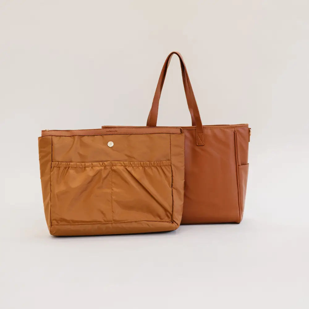Signature Tote Camel