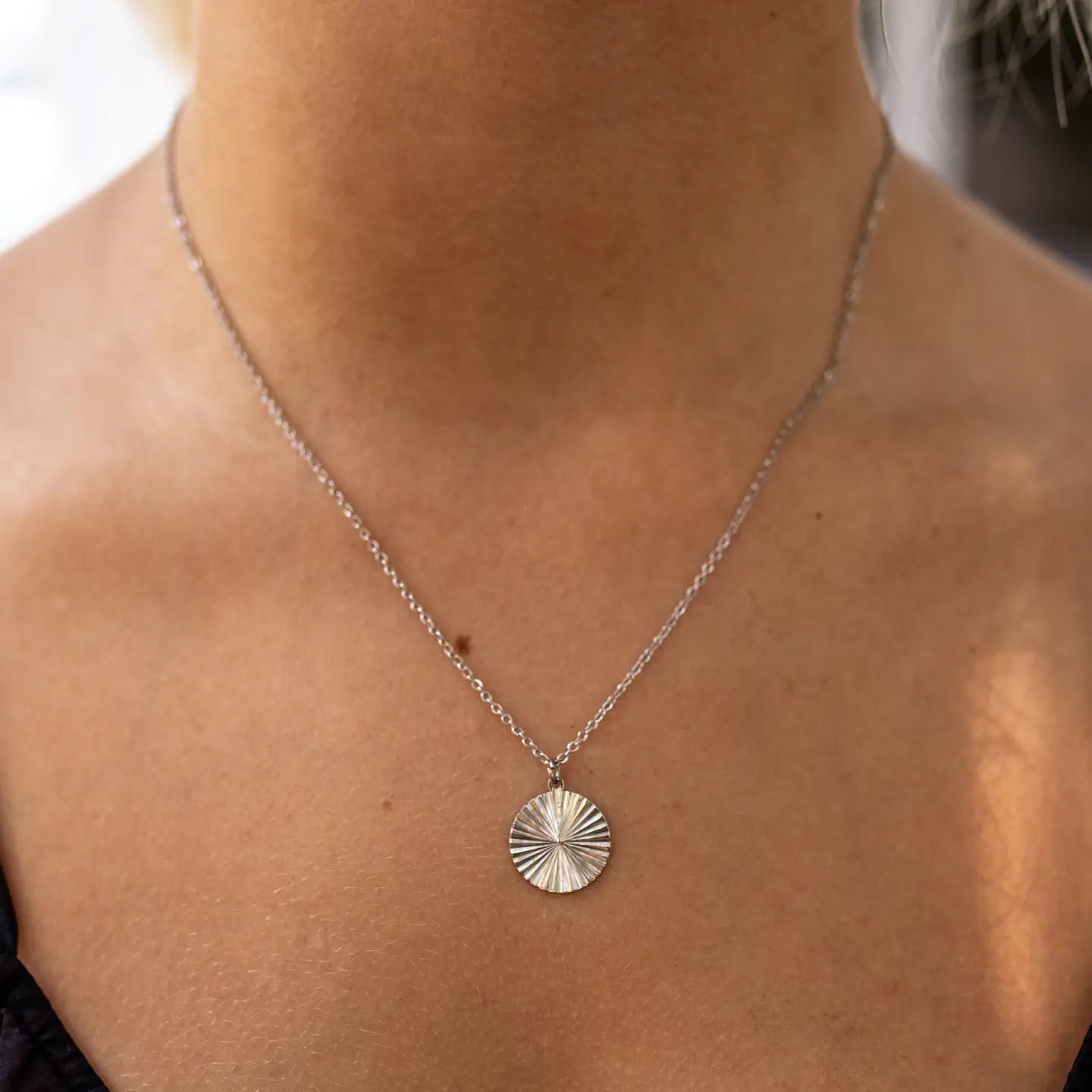 Chasing Sunsets Necklace Silver