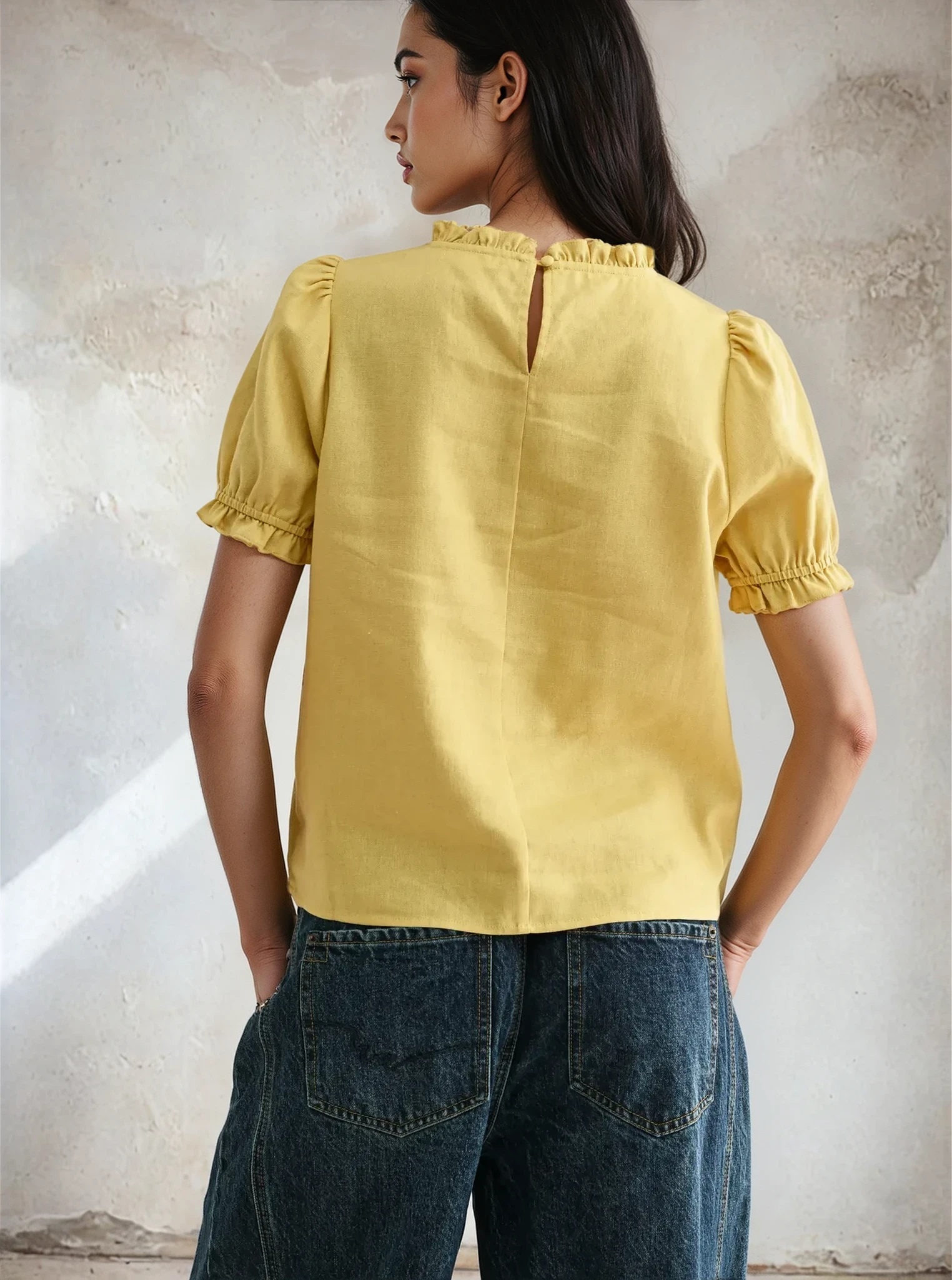 Embroidered Short Sleeve Blouse