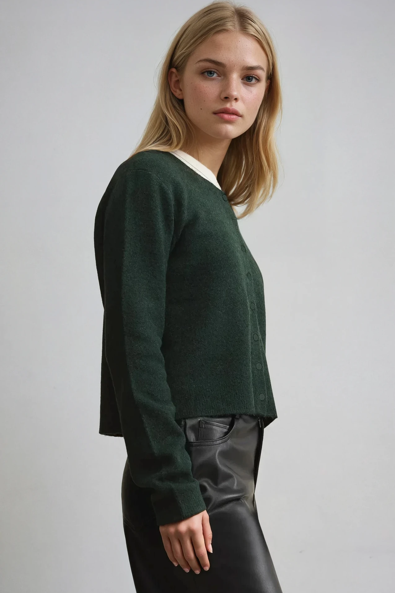 The Medina Cardigan Garland Green