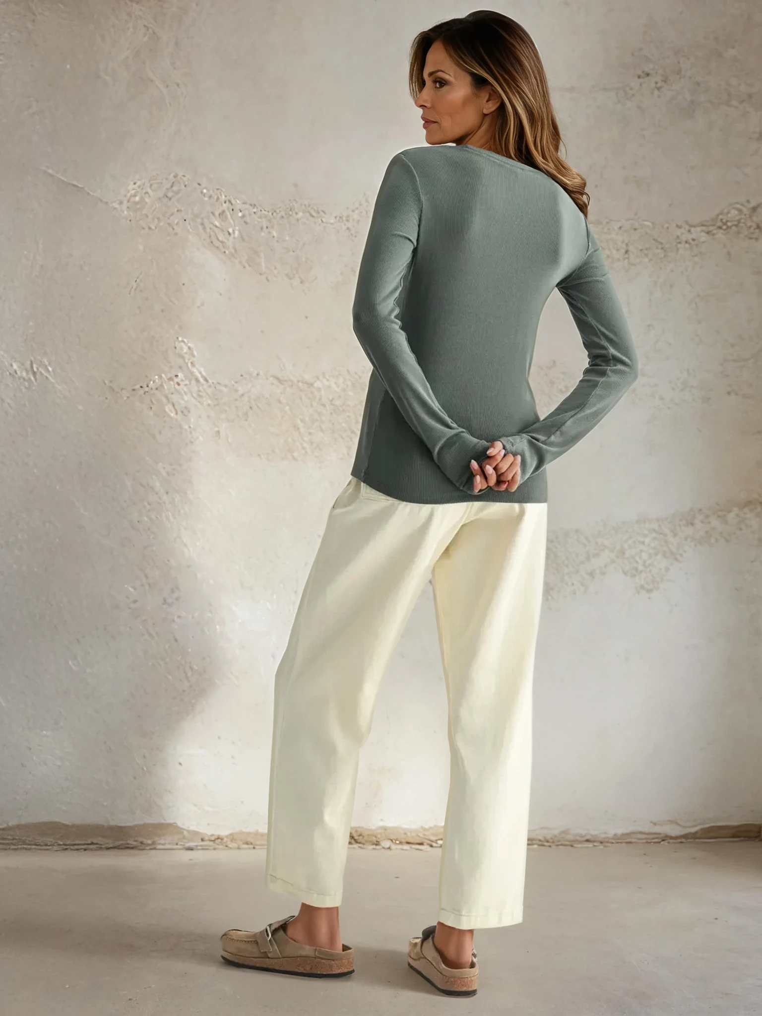 Round Neck Fitted Top Green