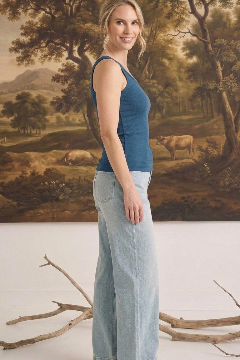 The Ellie Bra Free Tank Navy